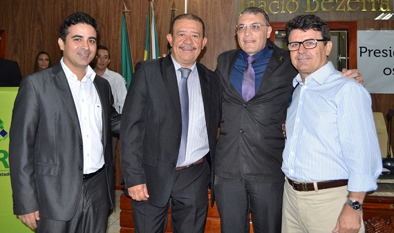 Lobão ao lado dos ex-presidentes Silveira, Albert e Edivan