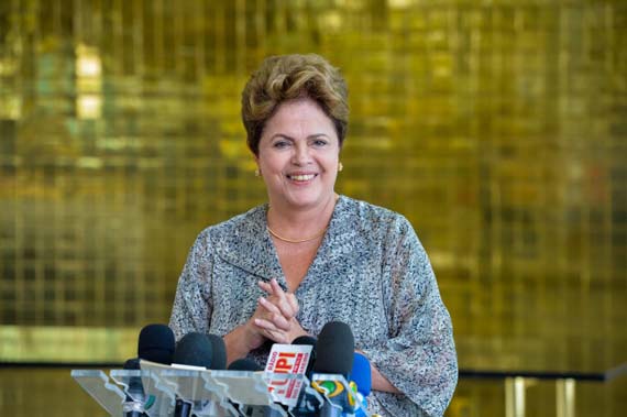 * Pesquisa Datafolha aponta que 63% apoiam impeachment de Dilma.