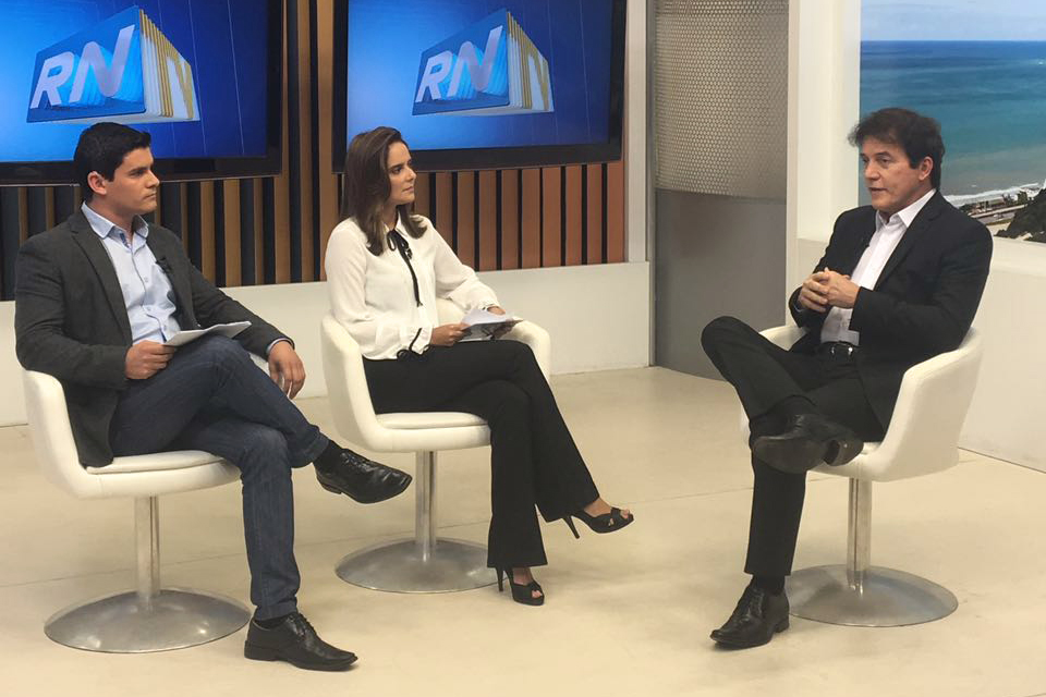 29.04 Governador concede entrevista ao RNTV1 - Foto Assecom (1)