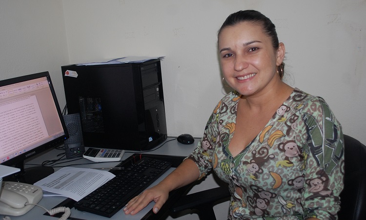 Fabiana Silva é quem coordena a Cáritas em Caicó