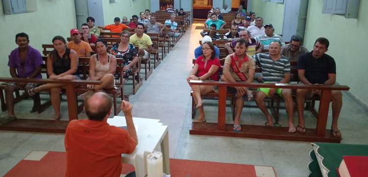 Comissão do Movimento de Atingidos reunida em Barra de Santana