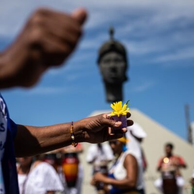 Dia da Consciência Negra é celebrado com evento no monumento a Zumbi dos Palmares no Centro do Rio