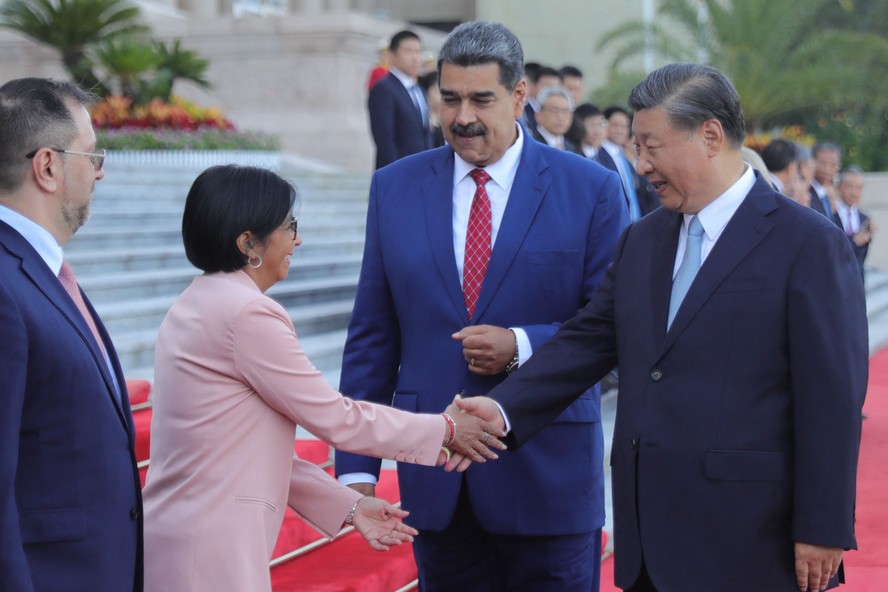 Nicolás Maduro cumpriu agenda de uma semana na China, onde se encontrou com Xi Jinping