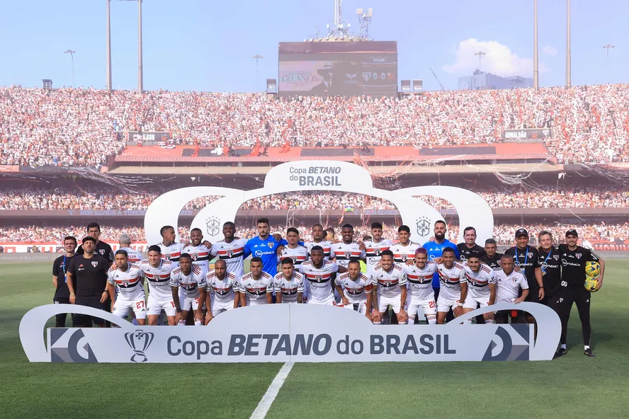 São Paulo segura o Flamengo e é campeão da Copa do Brasil pela primeira