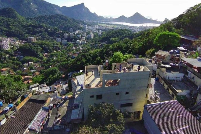 Com área construída de 600 m2, a mansão tem três andares e uma cobertura com vista para a Praia de São Conrado -  (crédito: Fábio Costa/Seop)