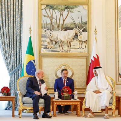 30.11.2023 - Presidente da República, Luiz Inácio Lula da Silva, durante reunião ampliada com o Emir do Catar, Tamim bin Hamad al-Thani.
Amiri Diwan, Doha - Catar.

Foto: Ricardo Stuckert / PR