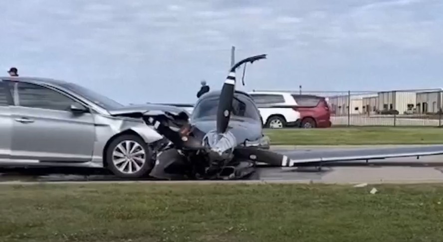Avião se choca contra carro no Texas, EUA