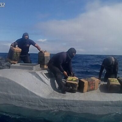 Narcossubmarino com carregamento de droga foi apreendido na costa do Equador