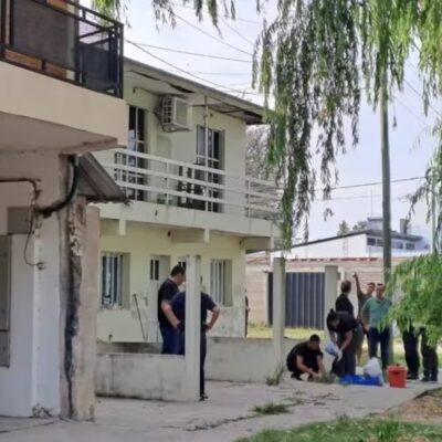 Homem chuta vidro para invadir apartamento, corta a perna e sangra até a morte, em tentativa de roubo na Argentina