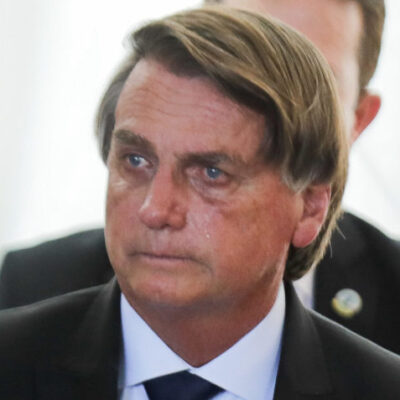 O presidente Jair Bolsonaro (PL) chorando
