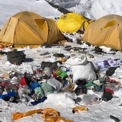 Lixo deixado no Monte Everest