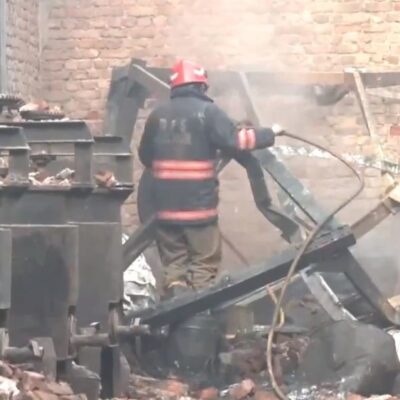 Incêndio na capital da Índia deixa mortos