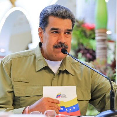 O presidente venezuelano, Nicolás Maduro, afirmou que membros do partido da oposição têm o perseguido