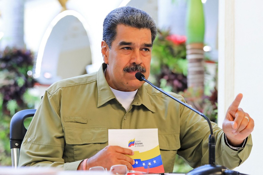 O presidente venezuelano, Nicolás Maduro, afirmou que membros do partido da oposição têm o perseguido