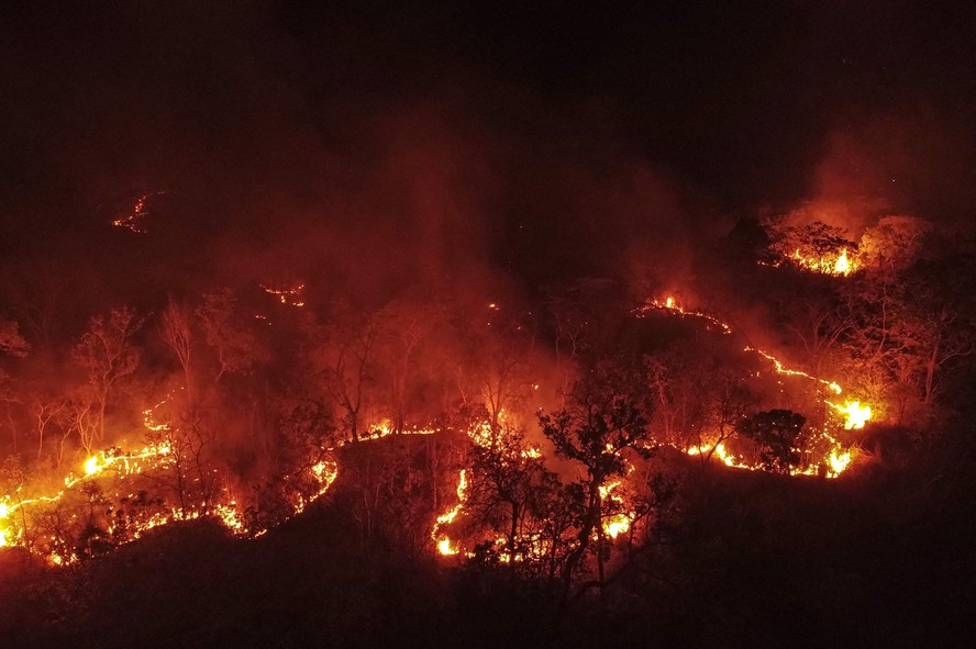 Incêndio no Cerrado em Barreiras, no Oeste da Bahia