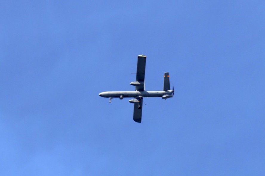 Drone israelense sobrevoando Gaza