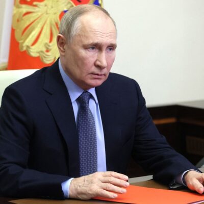 Presidente russo, Vladimir Putin, durante reunião com os integrantes do Conselho de Segurança russo