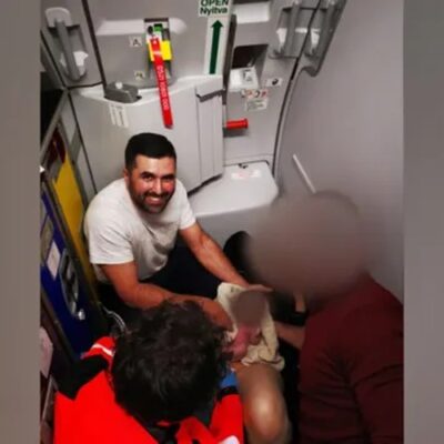 'Nascimento nas alturas': médico faz parto de emergência em avião no retorno de viagem de férias, na Jordânia