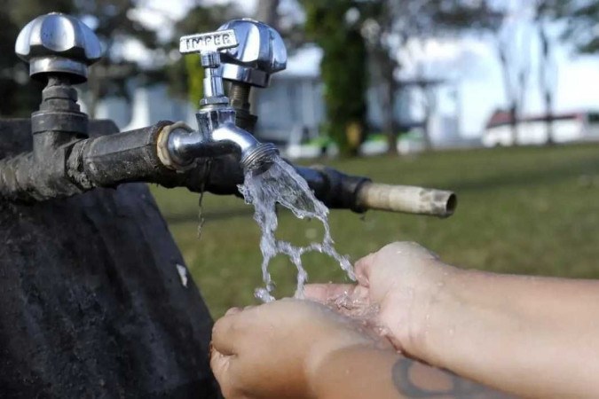 Apenas 22 dos 100 municípios mais populosos do Brasil analisados têm 100% de abastecimento de água -  (crédito: Jefferson Rudy/Agência Senado)
