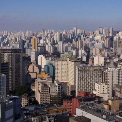 Imagem aérea de prédios na cidade de São Paulo