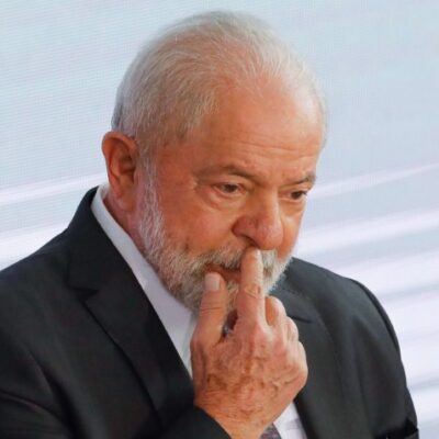 Lula em evento no Planalto para assinar MP do Bolsa Família