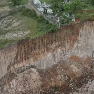 Queda de parte de falésia em Tabatinga aconteceu na terça-feira (26) — Foto: Reprodução/Inter TV Cabugi