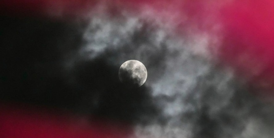 Que horas acontece o eclipse lunar penumbral? Saiba como ver o fenômeno