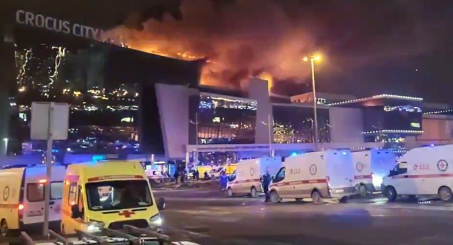 Incêndio no shopping Crocus City Mall, em Krasnogorsk, subúrbio de Moscou