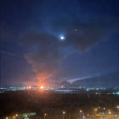 Ataques com drones ucranianos provocam incêndio em refinaria na Rússia