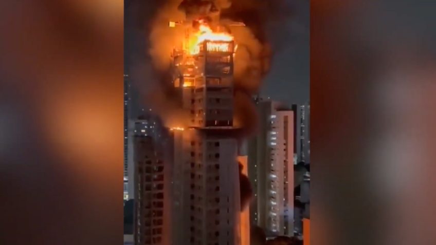 Prédio no Recife em chamas em 28 de março de 2024
