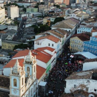 Ato pró-democracia em Salvador