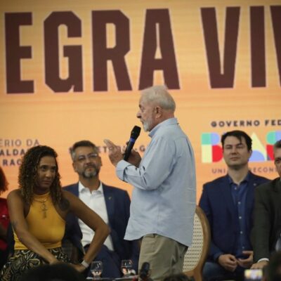 Lula discursa em solenidade no Distrito Federal