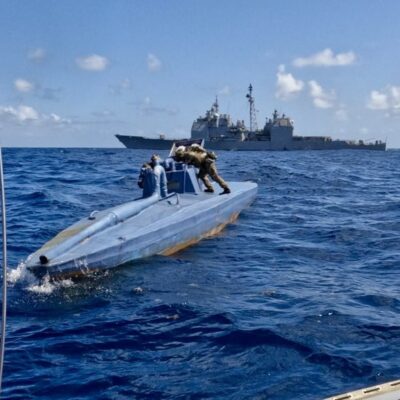 Navio de guerra interceptou narcossubmarino na costa da Guiana