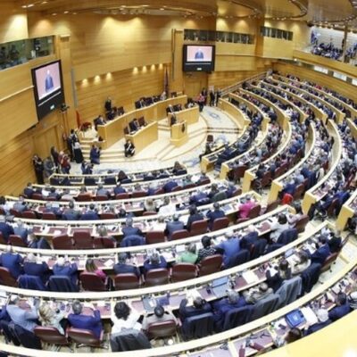 Congresso da Espanha analisa projeto que pode conceder cidadania a todos os imigrantes ilegais do país
