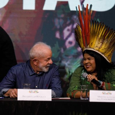 Presidente Lula e Sonia Guajajara na Reunião do Conselho Nacional de Política Indigenista (CNPI).