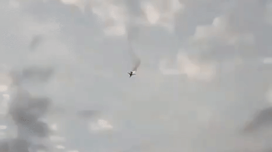 Bombardeiro russo atingido pela ucrânia