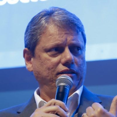 Tarcísio de Freitas, governador de São Paulo no Esfera Brasil