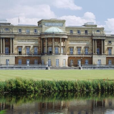 Palácio de Buckingham é conhecido pelos jardins de 16 hectares
