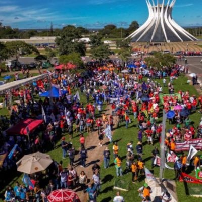 Manifestação de profissionais da educação federal em Brasília