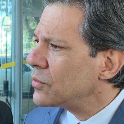 O ministro da Fazenda, Fernando Haddad, durante entrevista a jornalistas