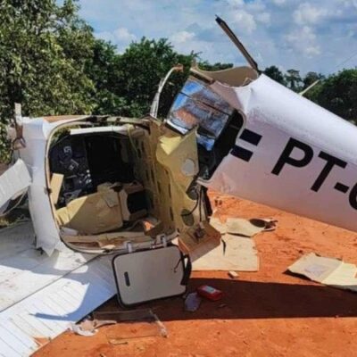 Um avião que transportava 565 kg cocaína foi interceptado pela Força Aérea Brasileira (FAB) e a Polícia Federal na terça-feira (9/4) -  (crédito: Divulgação/Polícia Federal)