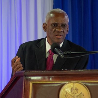 Edgard Leblanc Fils, o novo chefe do conselho de transição haitiano, fala durante uma cerimônia no Palácio Nacional em Porto Príncipe, Haiti