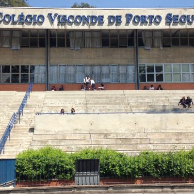 Colégio Visconde de Porto Seguro, em SP, é acusado de segregar alunos bolsistas de pagantes