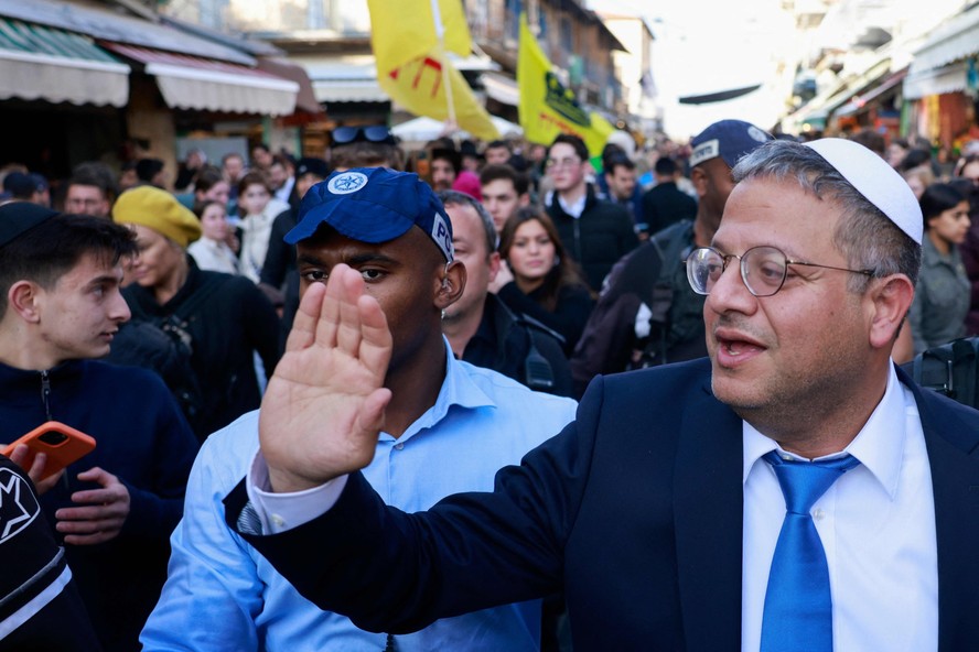 Itamar Ben-Gvir, durante visita a um mercado de Jerusalém
