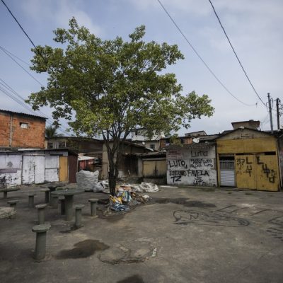 Praça José Lamacchia, em Santos, onde a cabeleireira Ednéia foi morta pela PM. Morte é uma das 21 não contabilizadas na Operação Verão