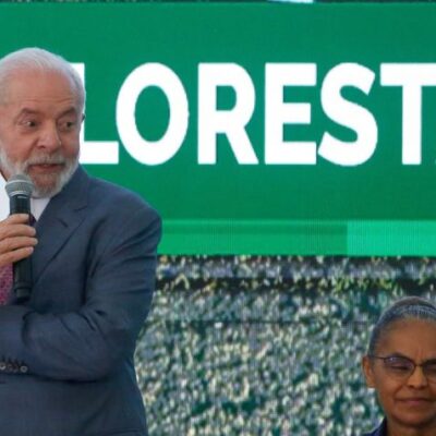 Lula é o presidente da República Federativa do Brasil.