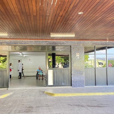 Entrada do Pronto-Socorro Clóvis Sarinho, no Hospital Walfredo Gurgel, em Natal. — Foto: Francielly Medeiros/Inter TV Cabugi