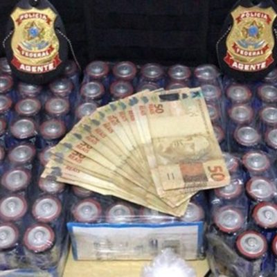 Peruano é detido pela PF tentando levar cocaína dentro de pilhas no Acre