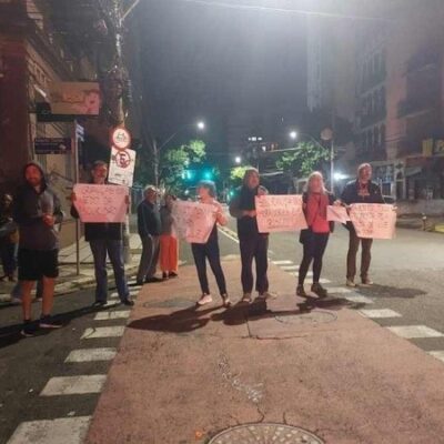 Moradores protestam contra falta de energia em Porto Alegre -  (crédito: material cedido ao Correio)