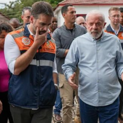 O governador do Rio Grande do Sul, Eduardo Leite, e o presidente Lula estiveram juntos neste domingo (5.mai.2024)